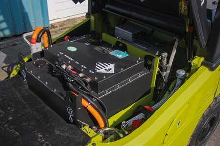 Elektro čtyřkolový VZV 2025 Clark L30XE (4)