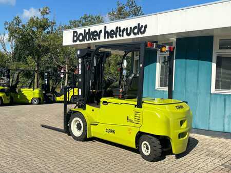 Elektro čtyřkolový VZV 2023  Clark GEX50 (6)