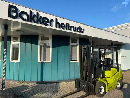 Diesel truck 2016  Clark GTS25D (7)