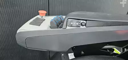 Sähkö - 4 pyör 2025  HC (Hangcha) CPD25-XD6-SI-21 Lithium-Ion (9)