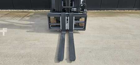 Elektryczne 4-kołowe 2024  Bobcat B35X-7 Plus (9)