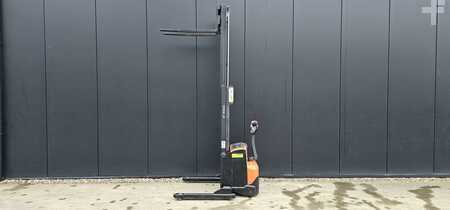 Ruční vysokozdvižný vozík 2016 BT SWE12S Breedspoor (4)