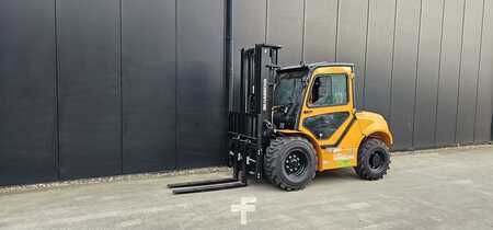 Terénní vysokozdvižný vozík 2023 HC (Hangcha) CPD35 4x4 Lithium-Ion (2)