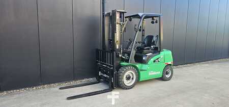 Eléctrico - 4 rodas 2025  HC (Hangcha) CPD35-XE Lithium-Ion (1)