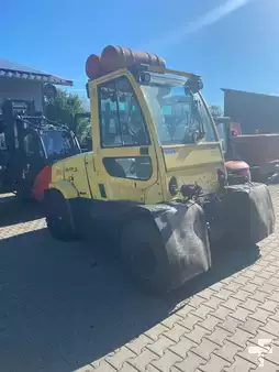 Nestekaasutrukki 2012  Hyster H8.0FT9 (1)