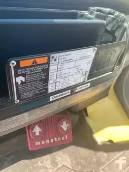 Nestekaasutrukki 2012  Hyster H8.0FT9 (7)