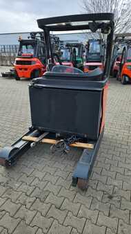 Chariots à mât rétractable 2018  Linde R 16 HD-01 (1)