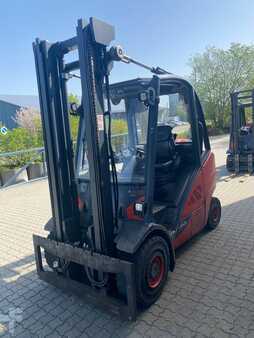 Wózki gazowe 2015  Linde H 30 T-02/393 (1)