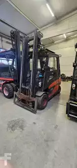 Elektryczne 4-kołowe 2018  Linde E 50 HL-01/600 (1)