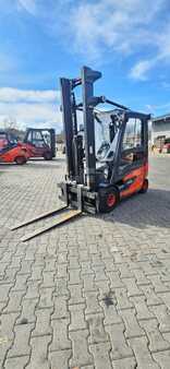 Elektro 4 Rad 2015 Linde E 25 L-01 (1)