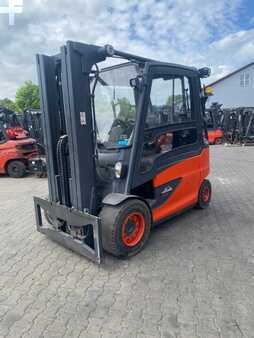 El truck - 4 hjulet 2017  Linde E 50 HL-01 (1)