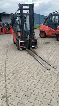 Diesel truck 2011  Linde H 35 D-01 (2)