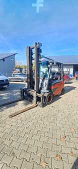 Elektryczne 4-kołowe 2016 Linde E 45 HL-01/600 (1)