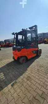 Elektryczne 4-kołowe 2019  Linde E 40 HL-01/600 (3)