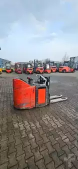 Hochhubwagen  Linde D 12 SP (4)