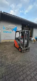 Dízel targoncák 2008  Linde H 16 D (5)