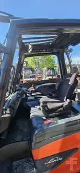Elektryczne 4-kołowe 2019  Linde E 30 HL-01/600 (5)