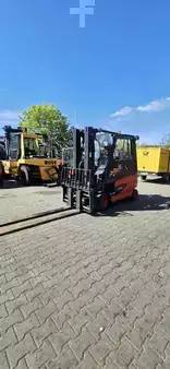 Elektryczne 4-kołowe 2021  Linde E 30 HL-01/600 (1)