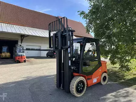 El Truck - 4-hjul 2025  Noblelift CPD 35 Triplerxmast 480cm 3500 KG Kabine (14)