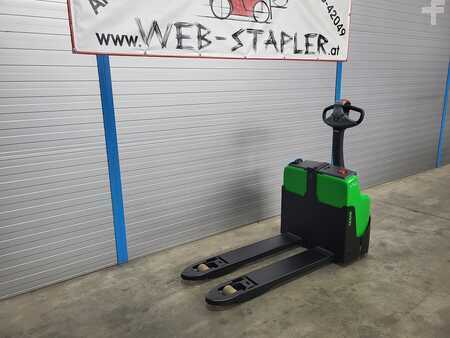 Transpalettes éléctriques 2024  Cesab P216i (2)