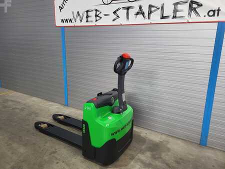 Transpalettes éléctriques 2024  Cesab P216i (3)