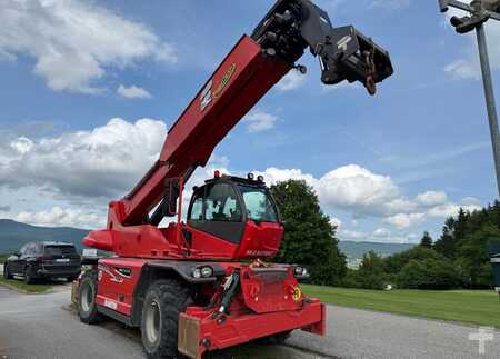 Empilhador telescópico giratório  - Manitou MRT 2470 + Privilege ST4 S1 (1)