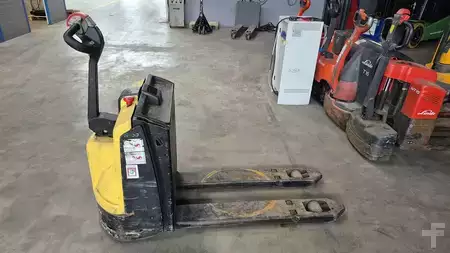 Wózki niskiego podnoszenia 2017  Hyster P1.6 (2)