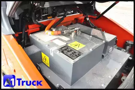 Elektrisk- 4 hjul 2022  Heli CPD 35 (18)