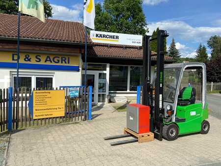 4-wiel elektrische heftrucks 2014  Cesab B415 (2)