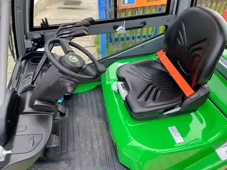 Gázüzemű targoncák 2024  Cesab M325GV (4)