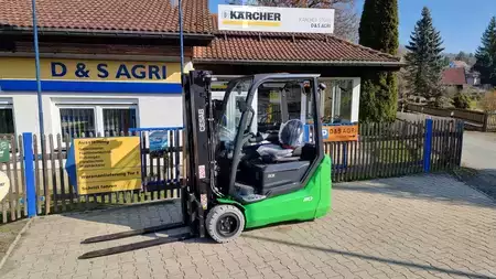 El truck - 3 hjulet 2025  Cesab B3-20 (1)