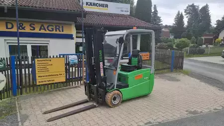 Carrelli elettrici 3 ruote 2020  Cesab B 320 (1)