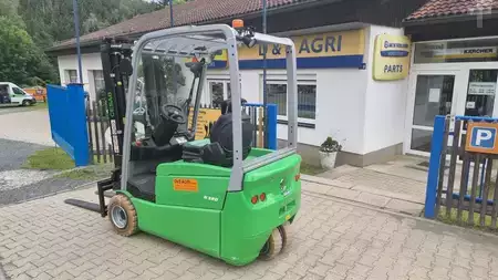 Carrelli elettrici 3 ruote 2020  Cesab B 320 (3)