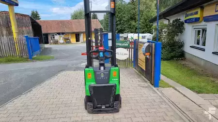 Pallet Stackers 2022  Cesab S214L (5)