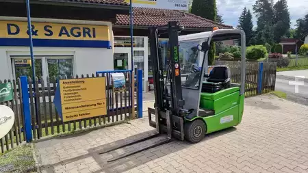 3-wiel elektrische heftrucks 2012  Cesab B316 (1)
