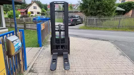 Hochhubwagen 2024  Cesab S212L (4)