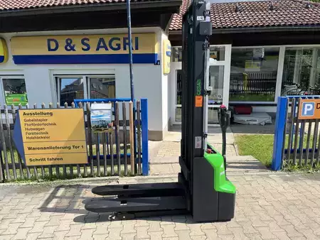 Hochhubwagen 2024  Cesab S010i (2)