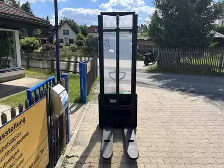Hochhubwagen 2024  Cesab S010i (4)