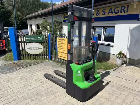 Hochhubwagen 2024  Cesab S010i (3)