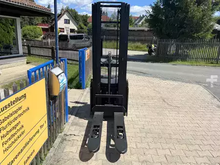 Pallet Stackers 2024  Cesab S214L (4)