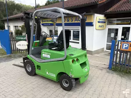 Chariots élévateurs diesel 2011 Cesab Drago 150 (3)