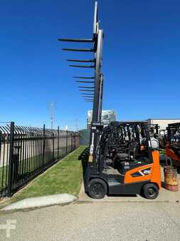 Carretilla elevadora GLP 2023  Doosan GC30S-9 (2)