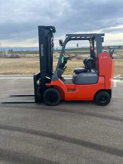 Propane Forklifts 2010  Toyota 7FGCU35-BCS (1)