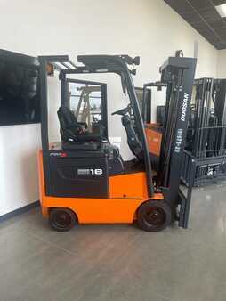 Montacargas Eléctrico (4 ruedas) 2023  Doosan BC18 (1)