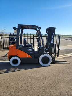 Propane Forklifts 2017  Doosan G25N-7LP (1)