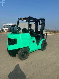 Propane Forklifts 2017  Mitsubishi FG45N1 (3)