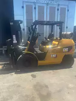 Montacargas GLP 2018 CAT Lift Trucks GP50CN1 (1)