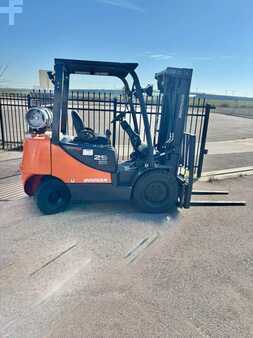 Propane Forklifts 2016  Doosan G25E-5 (1)