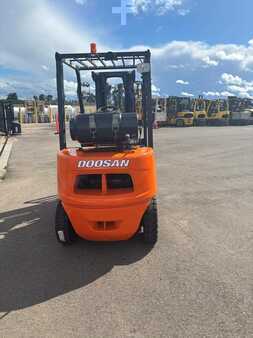 Propane Forklifts 2016  Doosan G25E-5 (2)