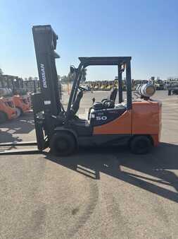 Montacargas GLP 2017  Doosan GC50C-5 (1)
